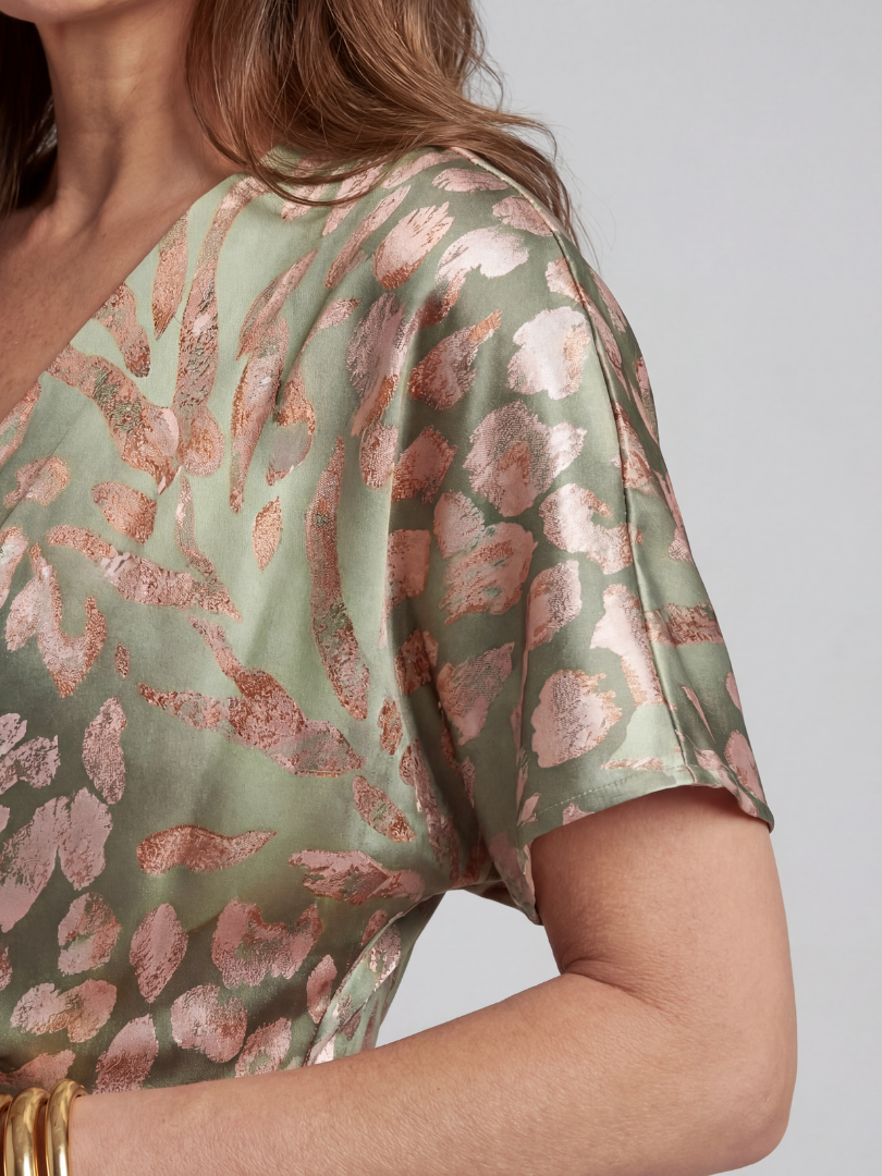 Coralie | Abito Midi con Stampa Astratta e Scollo a V con Vita Intrecciata