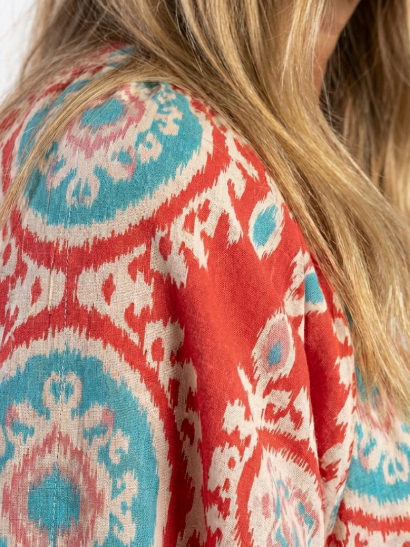 Zaria | Vestito midi a maniche corte con scollatura a V e motivo paisley
