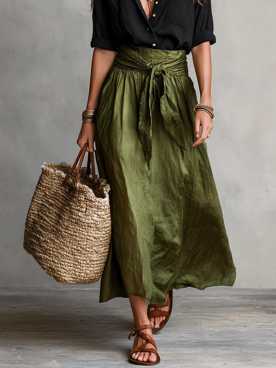 Vera™ | Set Due Pezzi: Maglietta Nera e Gonna Midi Verde Oliva