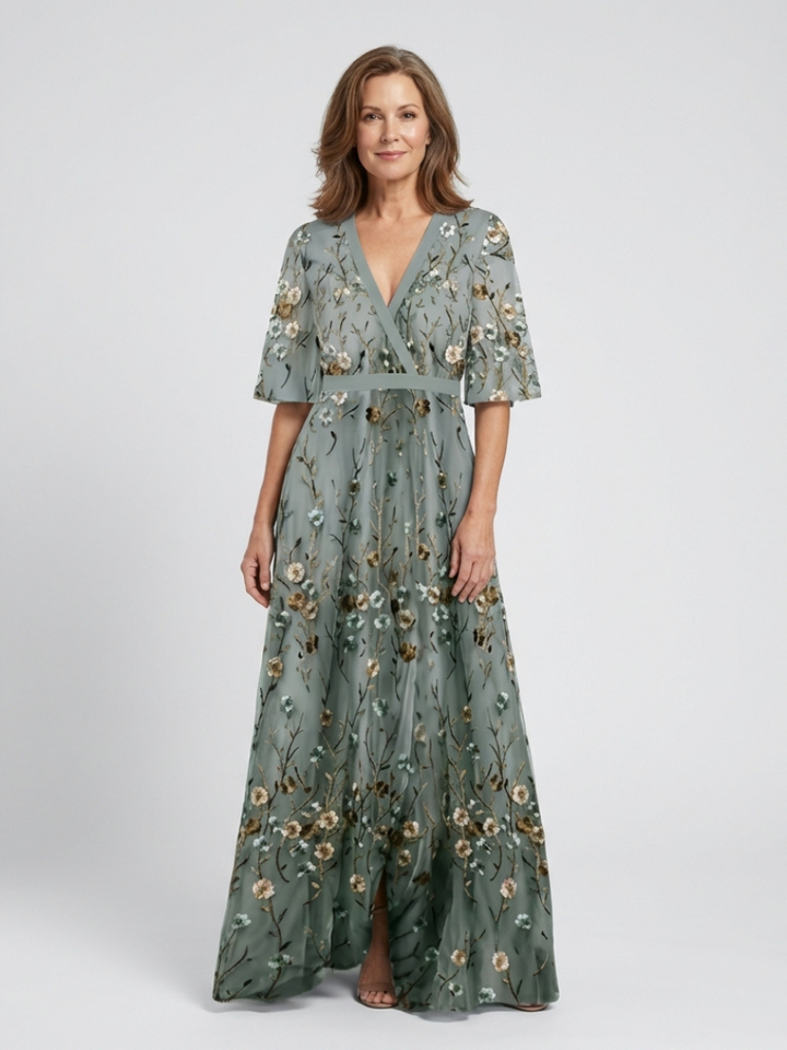 Evadne | Maxi Abito a V con Fiori e Maniche Corte