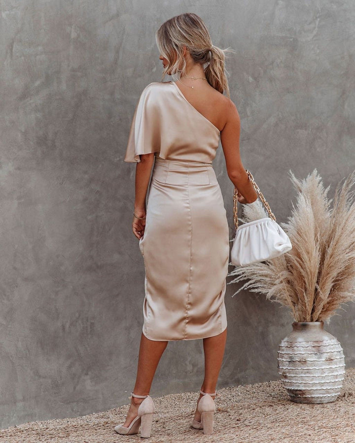 Vestito Midi Elegante in Raso