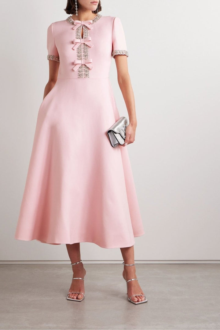 Aria™ | Abito Elegante con Cristalli e Fiocco
